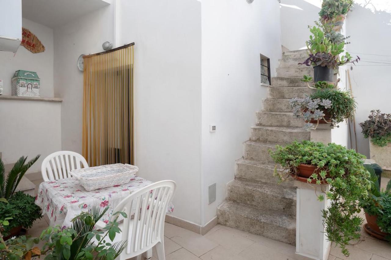 La Torre Antica Dimora Apartment Giuggianello Exterior photo